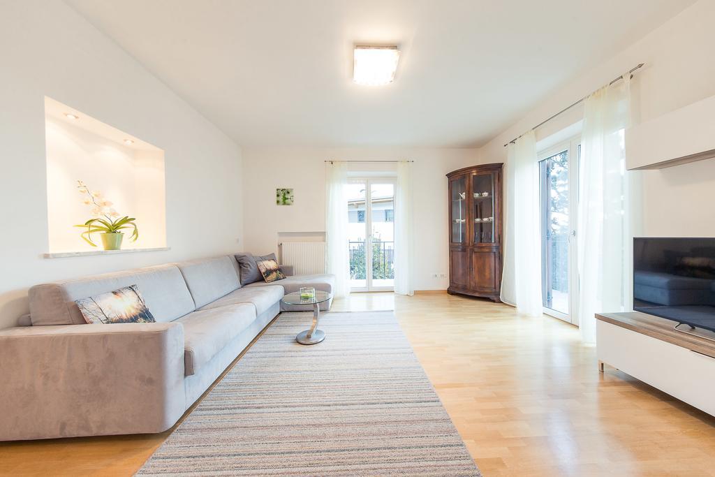 Haus Dorfblick Apartment Caldaro Exterior photo