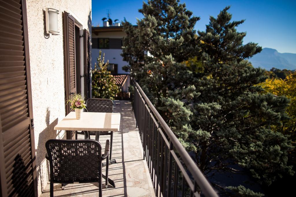Haus Dorfblick Apartment Caldaro Exterior photo